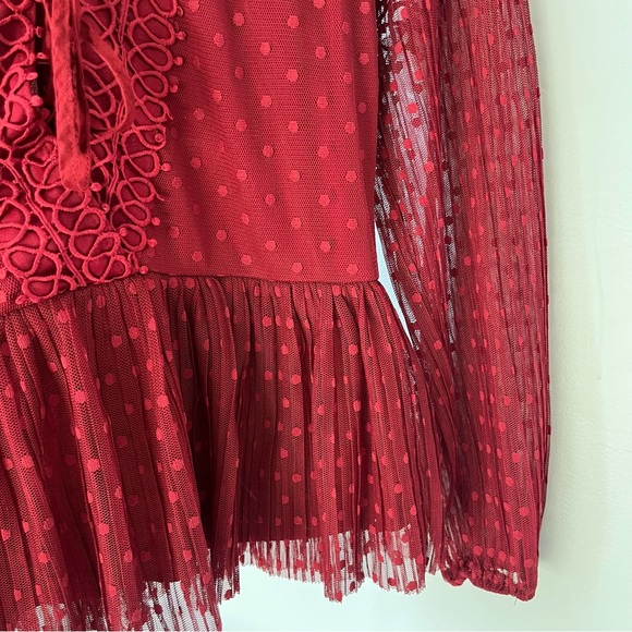 🩷BKE BOUTIQUE SHIRT RED LONG SLEEVE MESH PLEATED TULLE LACE UP SIZE SMALL - Picture 6 of 14